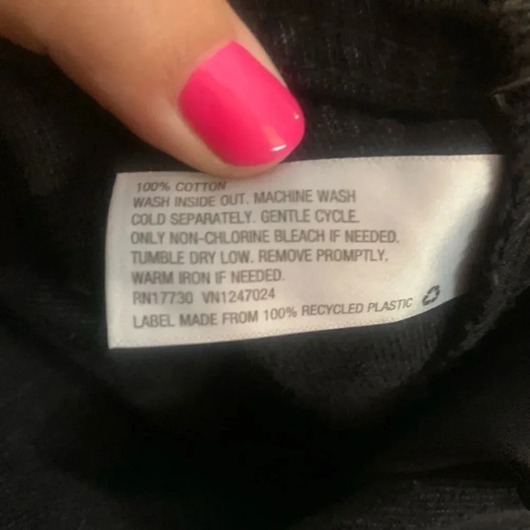 NWT-Plus Size Wild Fable Black Denim Distressed Shorts. Size 18/34 waist. - Picture 7 of 11